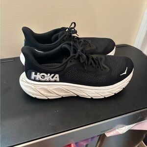 Women’s Hoka Arahi 7